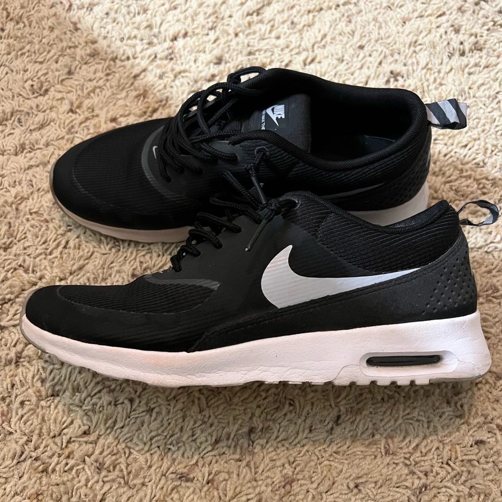 Womens Black Nike Air Max Size 9